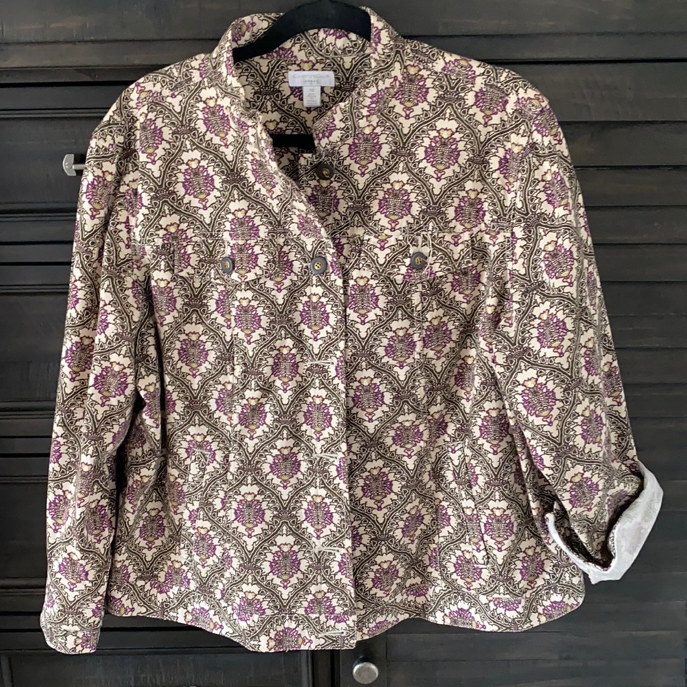 Cute button front jacket with pockets